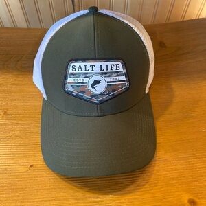 Salt Life Men’s Olive Camo  Snap Back Mesh Hat NWT